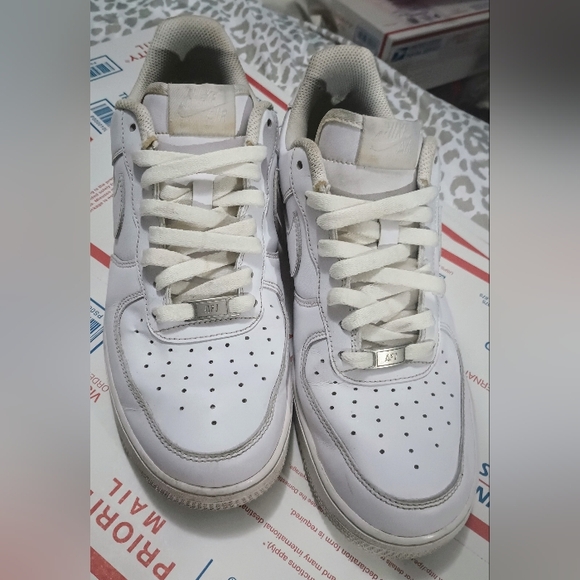 ‼️ SOLD ‼️Nike Air Force 1 '07 Men's 9 White Pre-owned - Picture 7 of 7